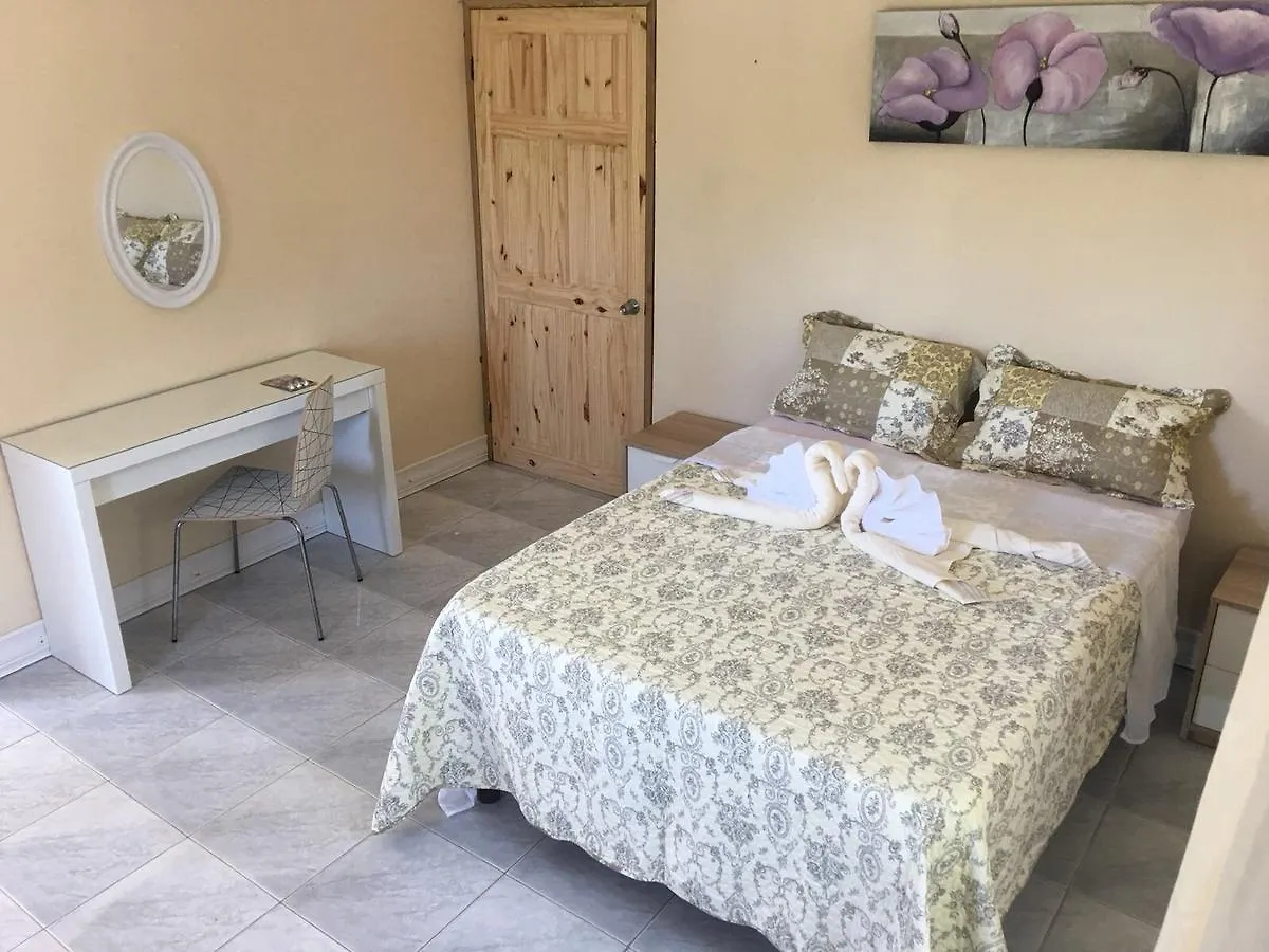 Arms Of Charms Guesthouse Sandy Bay